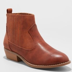Women’s Western Ankle Boots, NWT